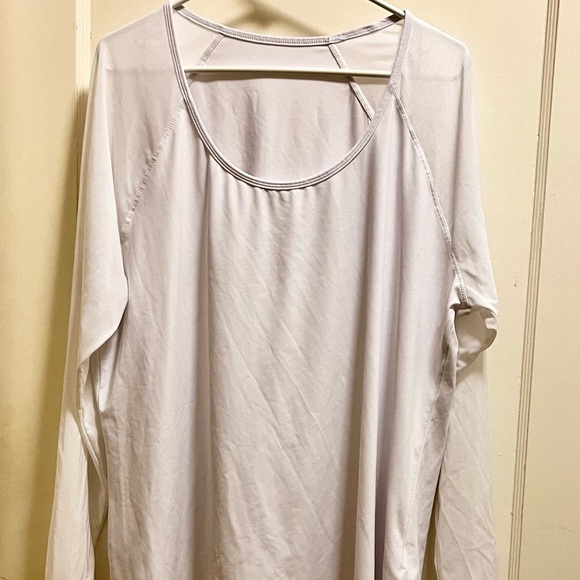 Fabletics Tops - BNWT Fabletics Helena Long Sleeved 3XL top
